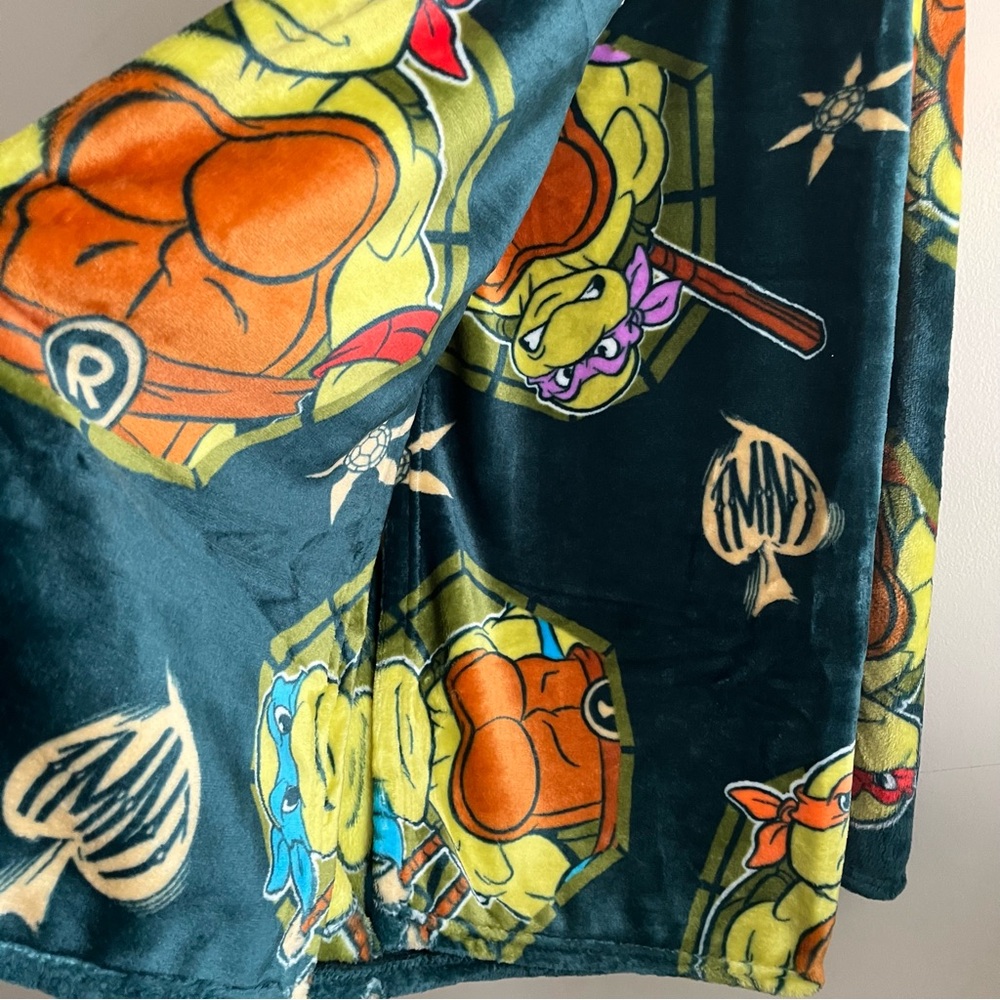 Teenage Mutant Ninja Turtles Throw - Picture 3 of 5